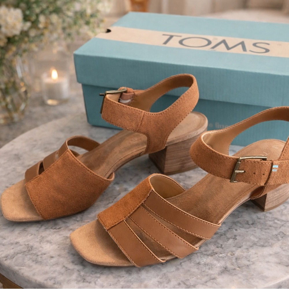 Tommy Hilfiger Cognac Suede Block Heel Sandals - Picture 3 of 4